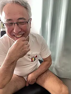 gholly2007 online show from 04/05/26, 02:07