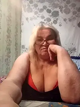 Snapshot of MargaritaSweet51 chatting on 10/07/25, 11:28 MargaritaSweet51 online show from 10/07/25, 11:28