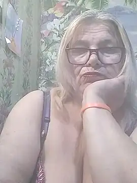 Snapshot of MargaritaSweet51 chatting on 04/01/26, 04:04 MargaritaSweet51 online show from 04/01/26, 04:04