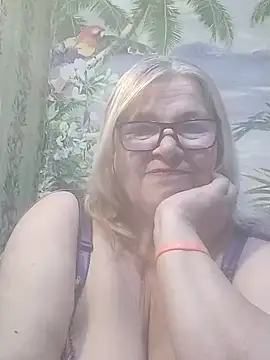 Snapshot of MargaritaSweet51 chatting on 03/28/26, 03:57 MargaritaSweet51 online show from 03/28/26, 03:57
