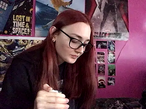 Snapshot of ivysplayhouse chatting on 09/27/25, 12:44 ivysplayhouse online show from 09/27/25, 12:44