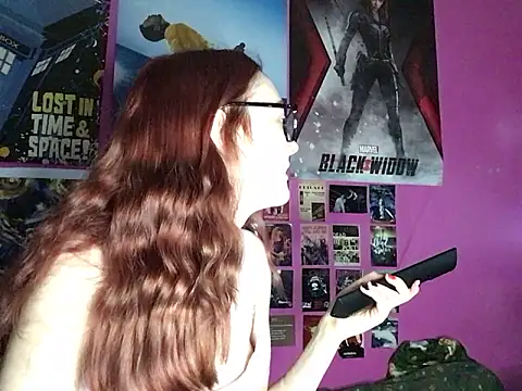 Snapshot of ivysplayhouse chatting on 10/03/25, 11:12 ivysplayhouse online show from 10/03/25, 11:12