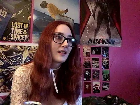 Snapshot of ivysplayhouse chatting on 09/20/25, 06:02 ivysplayhouse online show from 09/20/25, 06:02