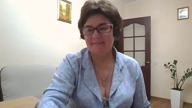 Snapshot of Galina56301 chatting on 10/03/25, 07:15 Galina56301 online show from 10/03/25, 07:15