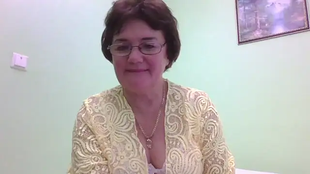 Snapshot of Galina56301 chatting on 10/16/25, 03:31 Galina56301 online show from 10/16/25, 03:31