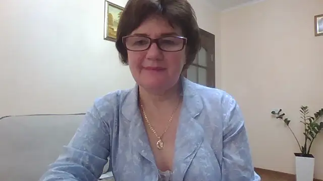 Galina56301 online show from 12/18/25, 11:36