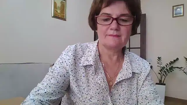 Snapshot of Galina56301 chatting on 09/14/25, 12:16 Galina56301 online show from 09/14/25, 12:16