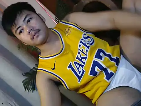 hot emman online show from 06/11/26, 10:07