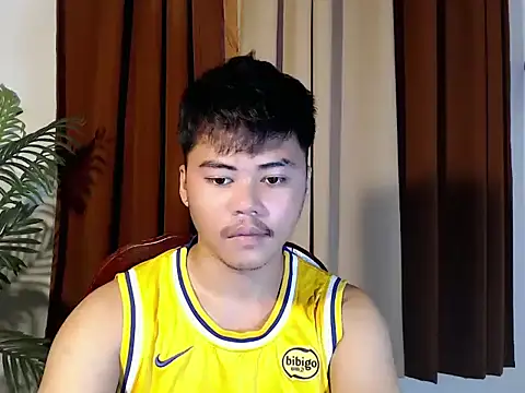Snapshot of hot_emman chatting on 05/30/26, 04:08 hot emman online show from 05/30/26, 04:08