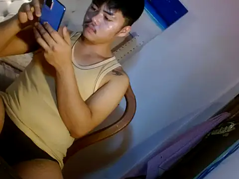 hot emman online show from 04/07/26, 02:57