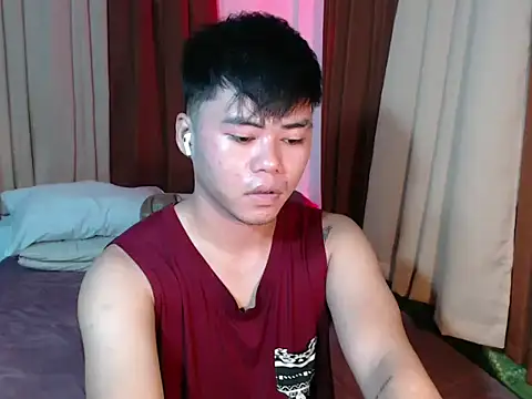 hot emman online show from 02/18/26, 06:44