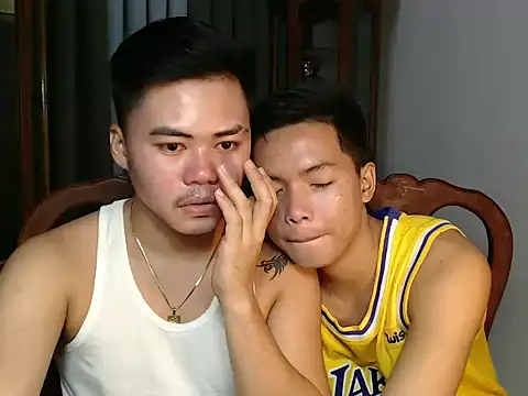 hot emman online show from 09/17/25, 03:47