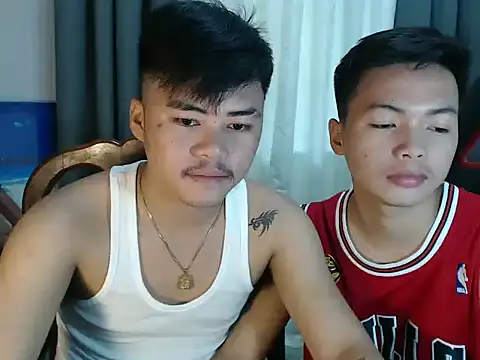 hot emman online show from 09/27/25, 02:07