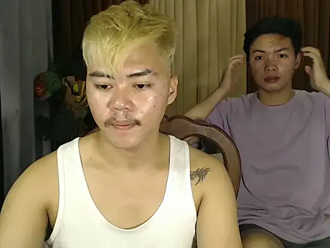 hot emman online show from 04/15/26, 09:04