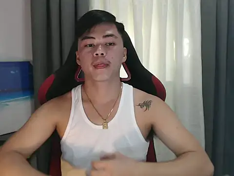 hot emman online show from 09/08/25, 11:15