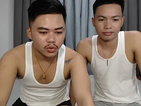 hot emman online show from 10/24/25, 04:22