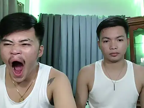 hot emman online show from 11/04/25, 04:16