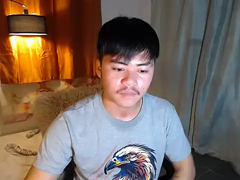 hot emman online show from 04/10/26, 02:51