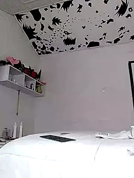 oxxy jean online show from 02/03/26, 11:59