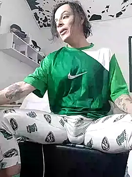 Snapshot of oxxy_jean chatting on 07/12/26, 12:55 oxxy jean online show from 07/12/26, 12:55