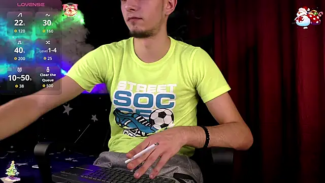 Snapshot of AxelMassimo chatting on 12/18/25, 07:50 AxelMassimo online show from 12/18/25, 07:50