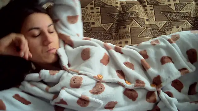 kiss lovely  online show from 02/05/26, 10:11