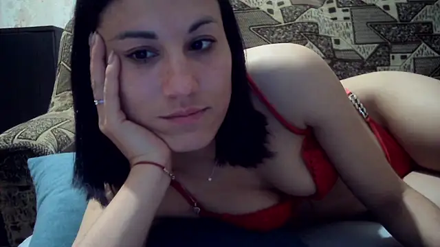 kiss lovely  online show from 04/18/26, 07:58