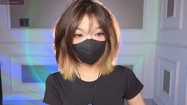      Panda      online show from 05/03/26, 07:17