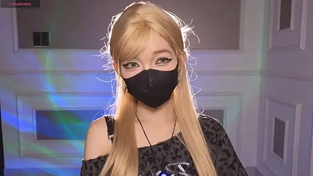      Panda      online show from 05/05/26, 03:37