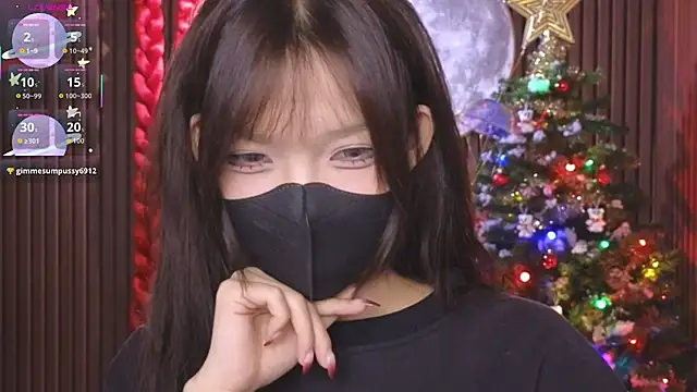      Panda      online show from 12/15/25, 04:24