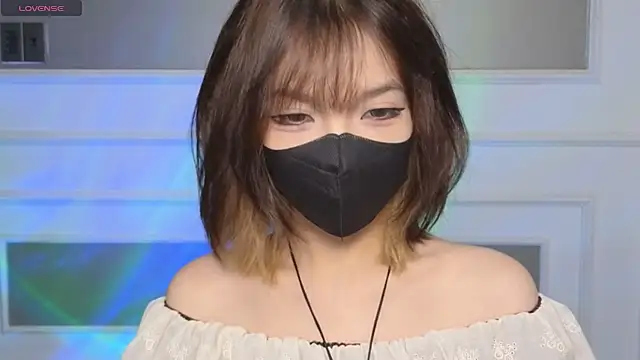      Panda      online show from 04/22/26, 06:14