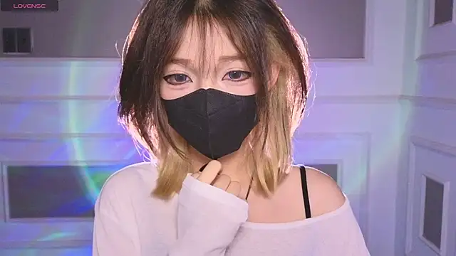      Panda      online show from 05/19/26, 04:41