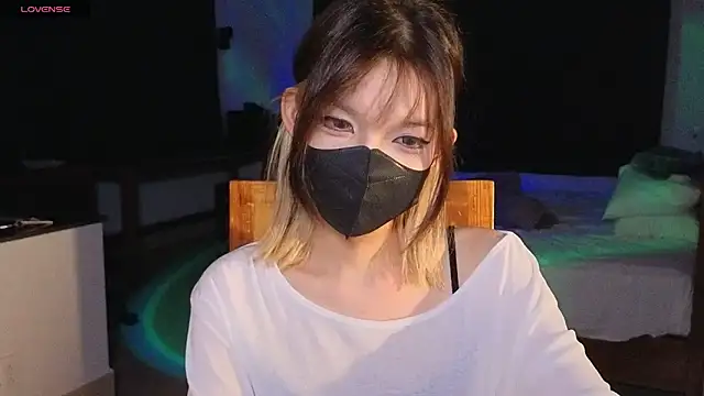      Panda      online show from 04/17/26, 07:38