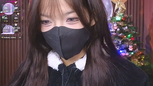      Panda      online show from 12/18/25, 05:06