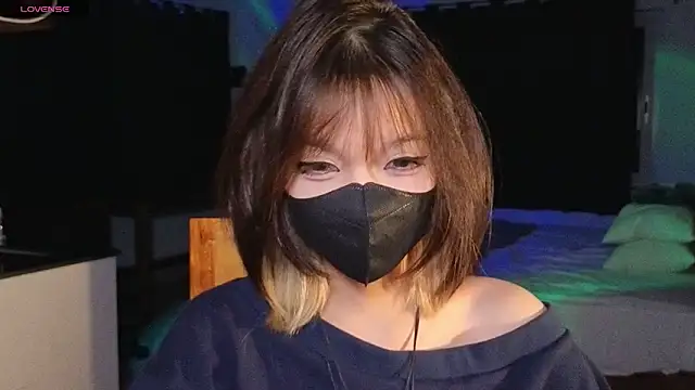      Panda      online show from 04/16/26, 06:19