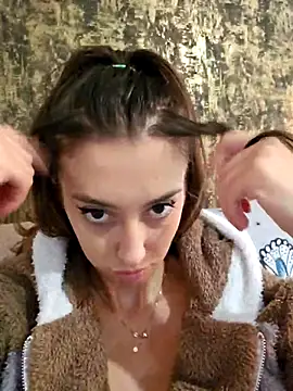 Snapshot of Virgin_Pussy_Horny chatting on 10/11/25, 08:26 Virgin Pussy Horny online show from 10/11/25, 08:26