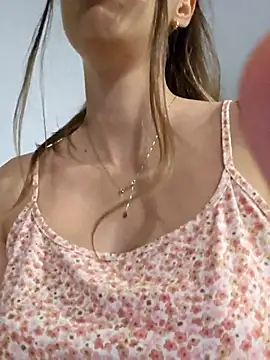 Snapshot of Virgin_Pussy_Horny chatting on 10/20/25, 05:35 Virgin Pussy Horny online show from 10/20/25, 05:35