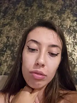 Snapshot of Virgin_Pussy_Horny chatting on 10/09/25, 06:08 Virgin Pussy Horny online show from 10/09/25, 06:08