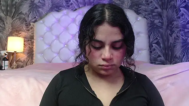 RylieRoss online show from 11/16/25, 12:10