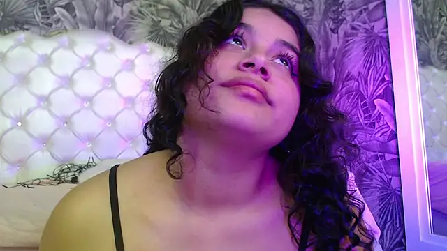 RylieRoss online show from 11/26/25, 02:28