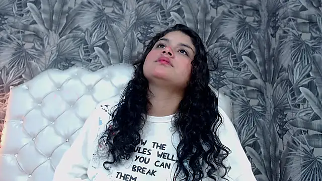 RylieRoss online show from 10/10/25, 01:12