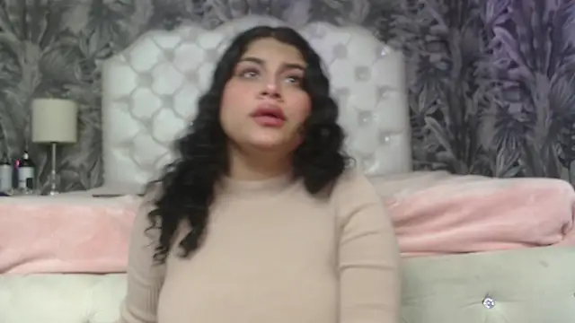 RylieRoss online show from 10/29/25, 01:21