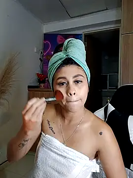LuluMonroe Eup online show from 05/07/26, 12:48