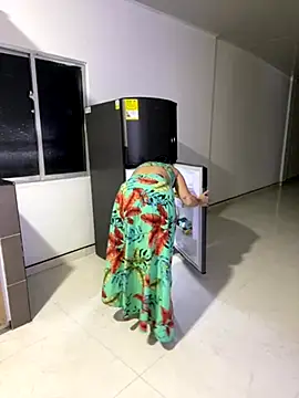 LuluMonroe Eup online show from 09/11/25, 02:22