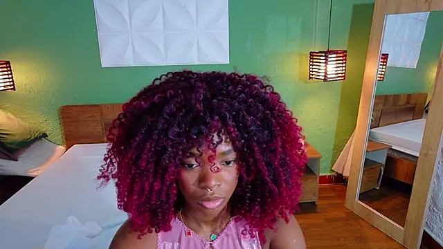 Chocolatte dreams online show from 10/06/25, 01:23