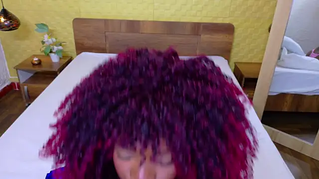 Chocolatte dreams online show from 10/09/25, 08:09