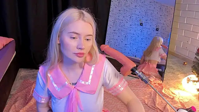 Lillie Berry online show from 02/04/26, 04:51