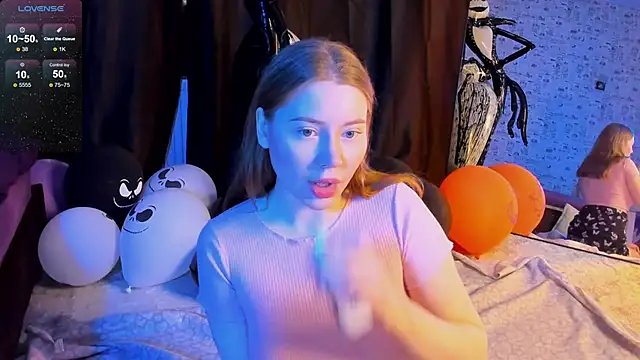 Lillie Berry online show from 11/01/25, 04:30