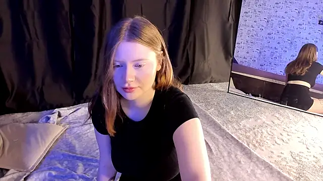 Lillie Berry online show from 10/03/25, 04:36