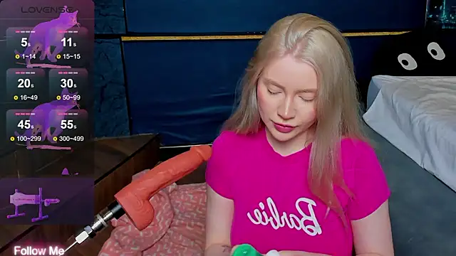 Lillie Berry online show from 03/15/26, 04:52